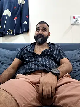 Fun Guuy online show from November 2025 06:08:01 PM