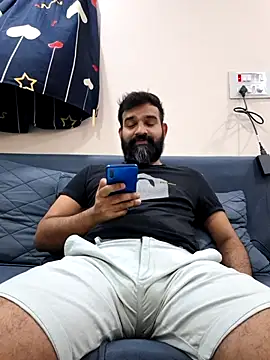 Fun Guuy online show from November 2025 07:24:02 PM