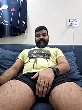 Snapshot of Fun_Guuy chatting on May 2026 05:22:01 PM Fun Guuy online show from May 2026 05:22:01 PM