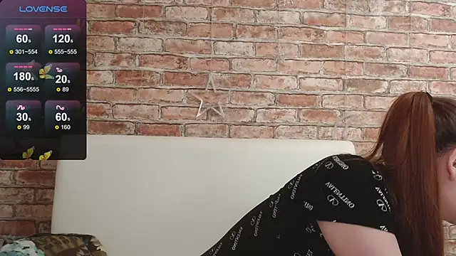 Stefania Star  online show from March 2026 01:28:02 AM