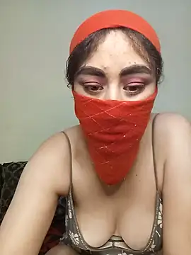 Snapshot of Lalou chatting on December 2024 03:11:01 PM Lalou online show from December 2024 03:11:01 PM