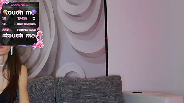 hailey peach online show from September 2025 05:00:02 AM