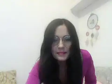 Snapshot of ButterflyJill chatting on December 2024 08:34:01 PM ButterflyJill online show from December 2024 08:34:01 PM