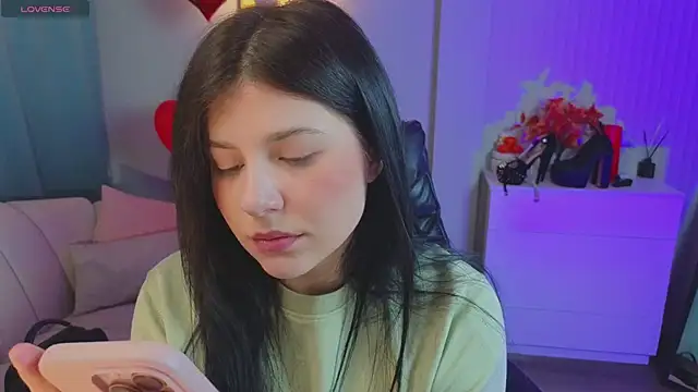 Jenna Adams  online show from March 2026 12:01:02 AM