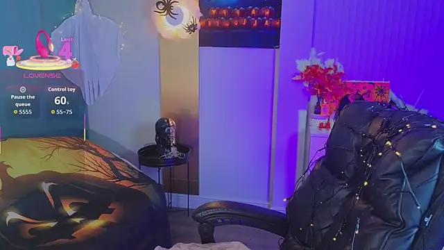 Jenna Adams  online show from October 2025 01:24:01 AM