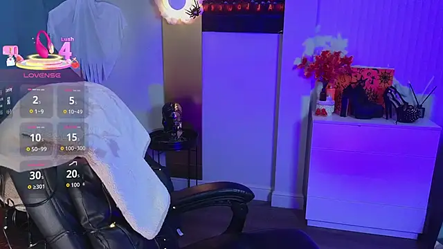 Jenna Adams  online show from October 2025 01:26:02 AM