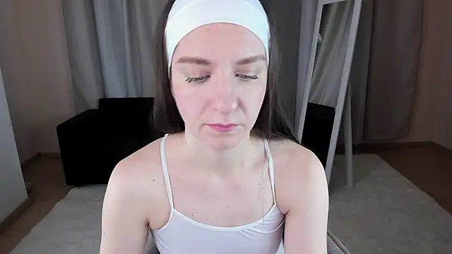 helentasty online show from October 2025 02:43:01 AM