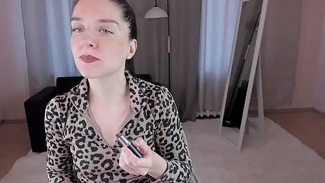 helentasty online show from September 2025 02:50:02 AM