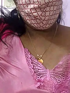 Snapshot of mallu-sumi chatting on July 2026 07:07:02 PM mallu-sumi online show from July 2026 07:07:02 PM