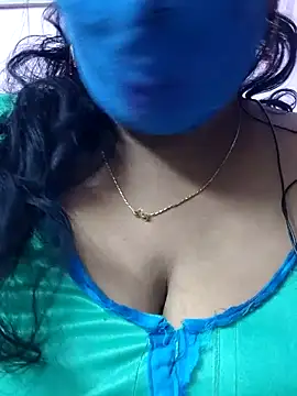 mallu-sumi online show from November 2025 05:01:02 PM