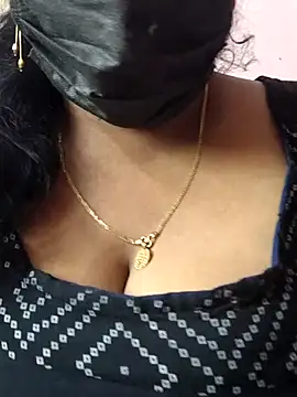 mallu-sumi online show from April 2026 09:22:01 AM