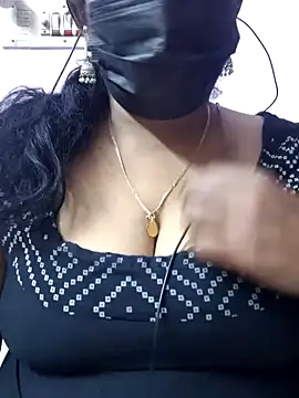 mallu-sumi online show from February 2026 06:49:01 PM