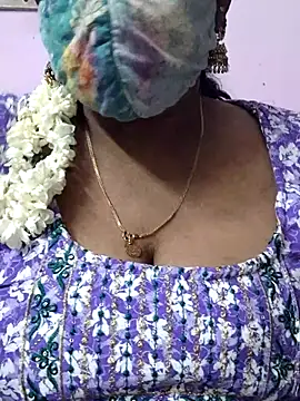 Snapshot of mallu-sumi chatting on July 2026 06:16:02 PM mallu-sumi online show from July 2026 06:16:02 PM