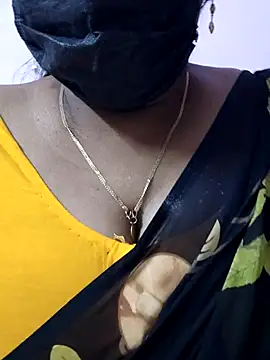 mallu-sumi online show from May 2026 06:00:01 PM