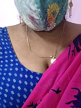 Snapshot of mallu-sumi chatting on July 2026 07:02:02 PM mallu-sumi online show from July 2026 07:02:02 PM