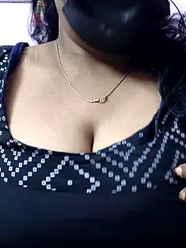 mallu-sumi online show from November 2025 07:18:02 PM