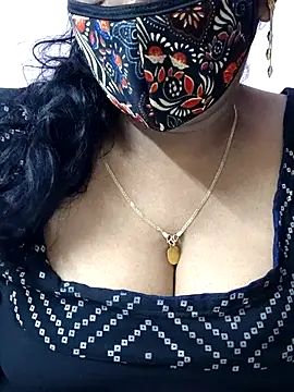 mallu-sumi online show from April 2026 06:10:01 PM