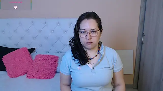 Snapshot of May_Carlier chatting on January 2026 07:07:02 PM May Carlier online show from January 2026 07:07:02 PM