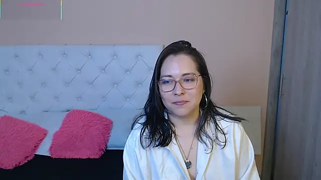 Snapshot of May_Carlier chatting on January 2026 06:13:02 PM May Carlier online show from January 2026 06:13:02 PM