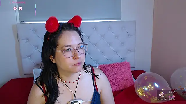 May Carlier online show from February 2026 05:23:02 PM