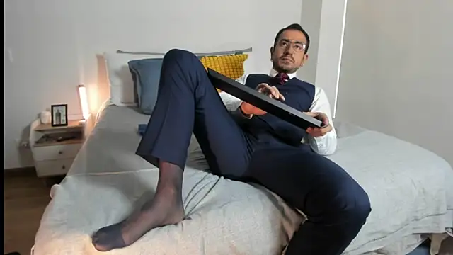 pablo-rincon95 online show from March 2026 12:25:02 PM