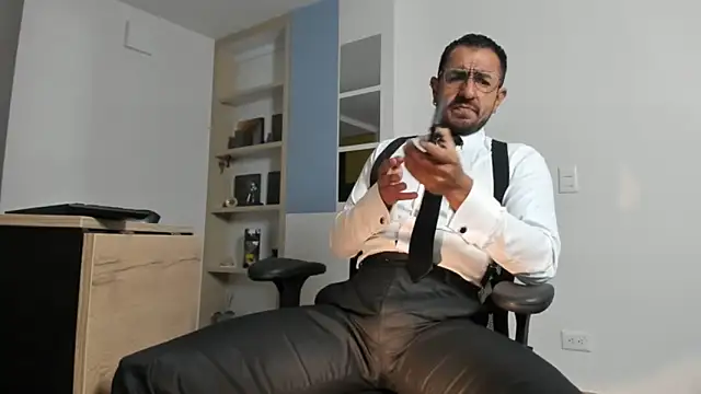 pablo-rincon95 online show from March 2026 12:31:02 PM