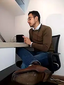 pablo-rincon95 online show from February 2025 03:06:01 PM