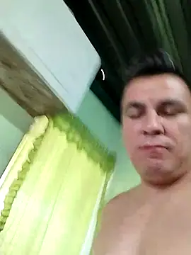 Snapshot of caramelodechile chatting on May 2026 03:23:02 PM caramelodechile online show from May 2026 03:23:02 PM