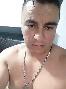 caramelodechile online show from October 2025 10:11:01 PM