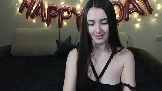 Snapshot of Tutti_Frutt1s chatting on November 2025 05:28:02 AM Tutti Frutt1s online show from November 2025 05:28:02 AM