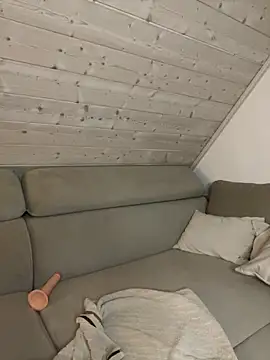 jazzy-bee online show from January 2025 11:45:02 PM