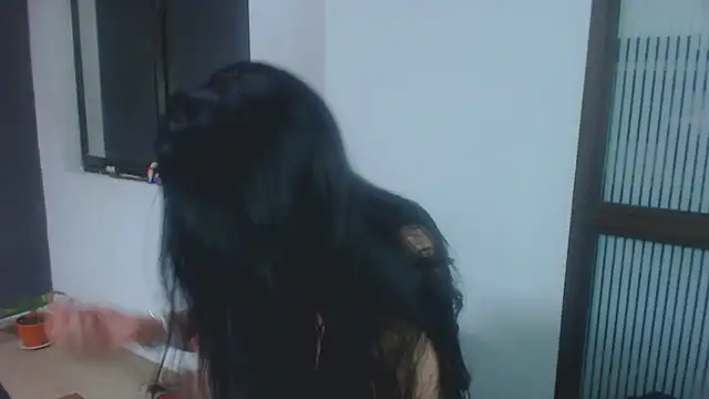 Snapshot of amellie_ros chatting on October 2025 11:29:02 PM amellie ros online show from October 2025 11:29:02 PM