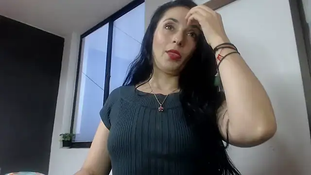 amellie ros online show from January 2026 10:28:02 PM