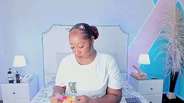 Krystal cambell1 online show from April 2026 07:29:04 PM