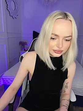 horny blondiee online show from March 2025 08:44:01 AM