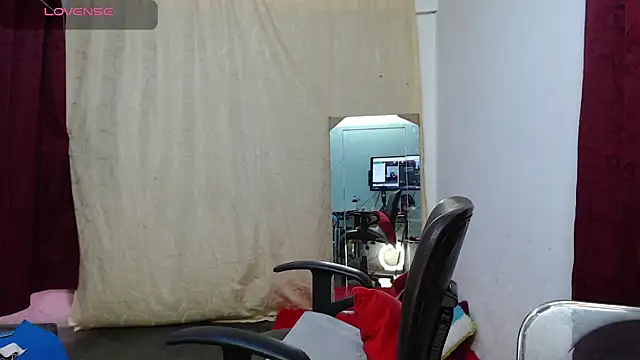 Aranza-Queen online show from April 2026 06:21:02 PM