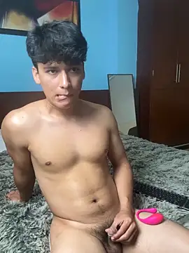 Snapshot of LiamEvans_0 chatting on February 2025 10:34:02 PM LiamEvans 0 online show from February 2025 10:34:02 PM