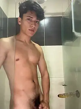 Snapshot of LiamEvans_0 chatting on February 2025 07:55:01 PM LiamEvans 0 online show from February 2025 07:55:01 PM