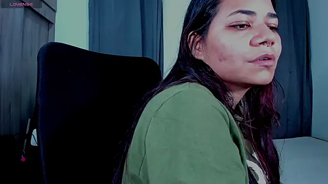 Snapshot of Mabelydani chatting on November 2025 10:42:02 PM Mabelydani online show from November 2025 10:42:02 PM