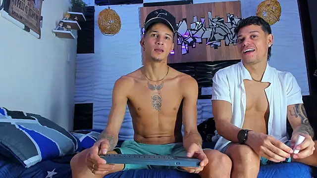 Snapshot of Friendsofeverything_ chatting on December 2025 01:39:02 PM Friendsofeverything online show from December 2025 01:39:02 PM