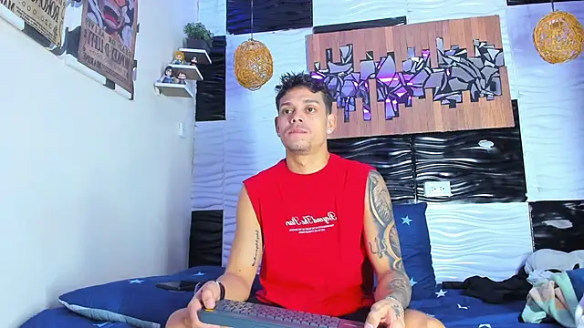 Friendsofeverything  online show from December 2025 10:57:02 PM