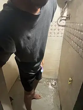 Privateseducer online show from November 2025 08:18:02 AM