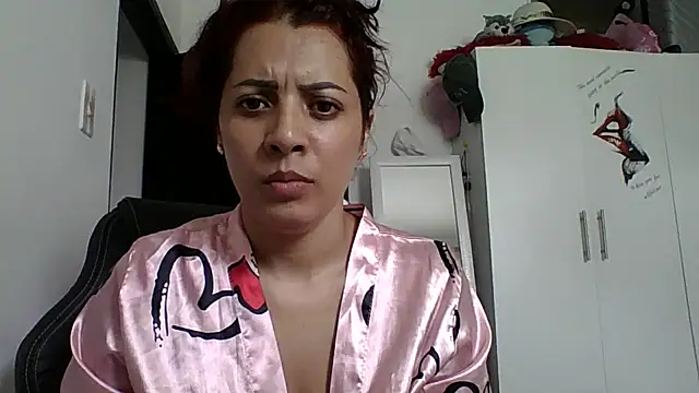 Anne kis online show from February 2025 07:13:01 PM
