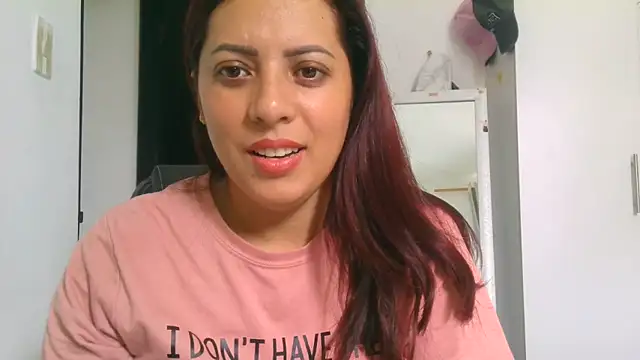 Anne kis online show from February 2026 06:28:02 PM