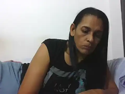 latinbrunettet online show from December 2024 07:57:01 PM