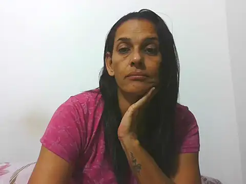 latinbrunettet online show from January 2026 01:16:02 PM