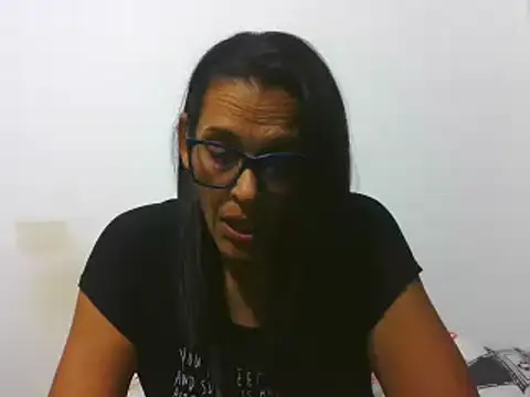 latinbrunettet online show from February 2025 09:28:01 PM