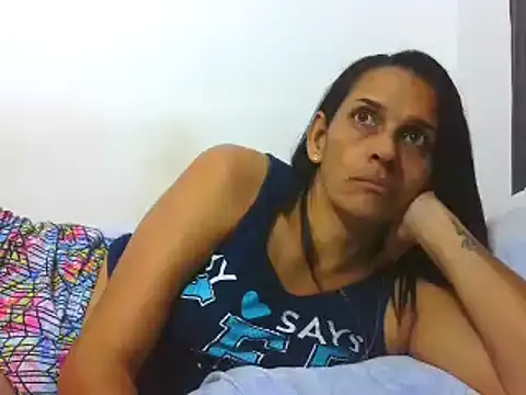 latinbrunettet online show from February 2025 01:21:02 PM