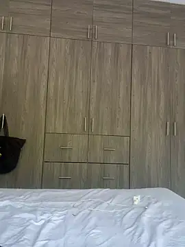 Snapshot of merlin-18 chatting on June 2026 09:23:01 PM merlin-18 online show from June 2026 09:23:01 PM