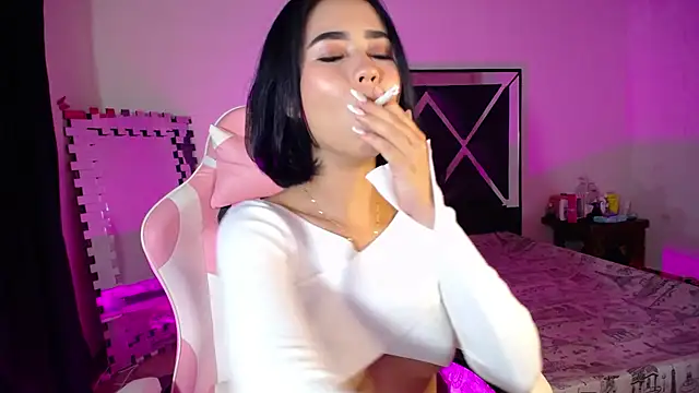 Snapshot of merlin-18 chatting on November 2025 05:44:02 AM merlin-18 online show from November 2025 05:44:02 AM